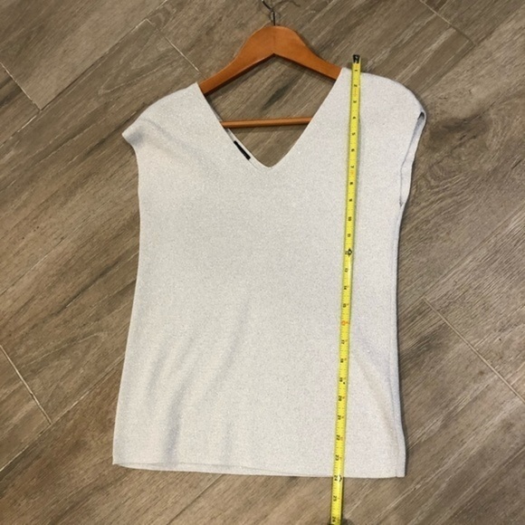 TALBOTS v- neck top size MP - Picture 6 of 7